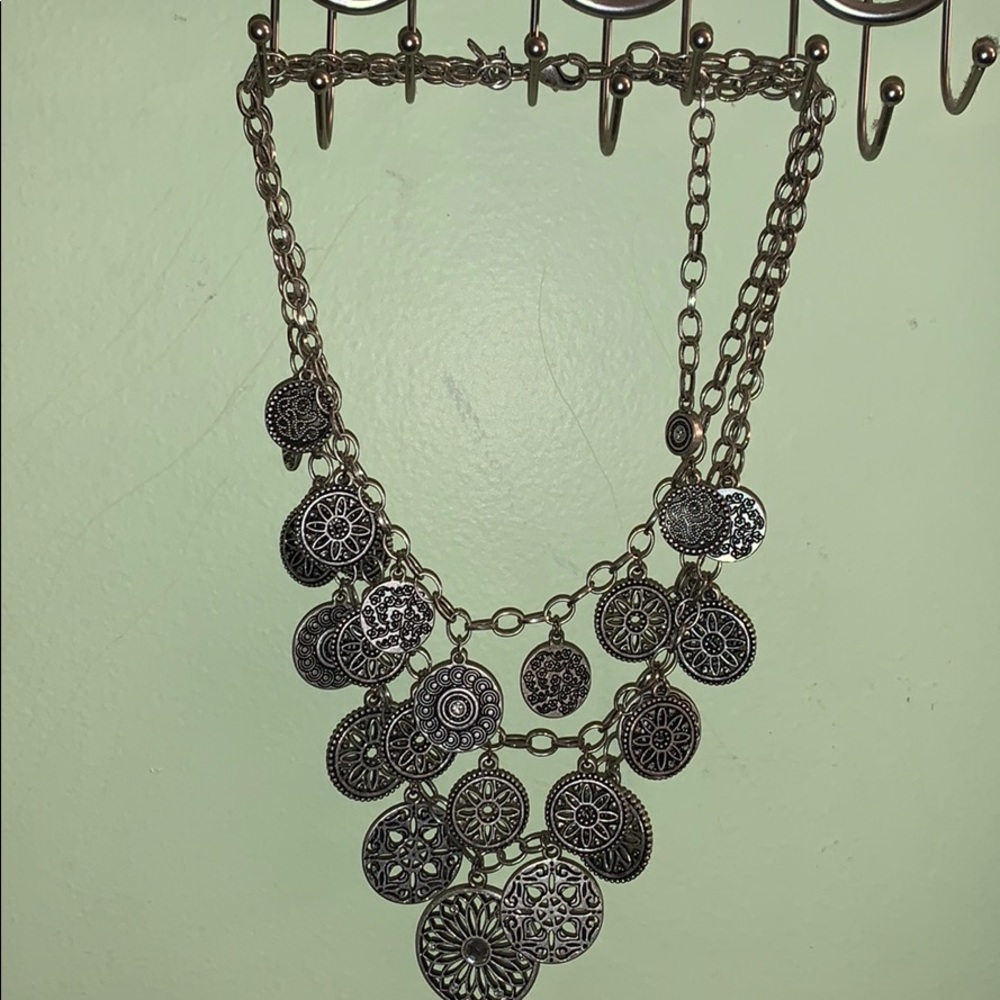 Premier design necklace